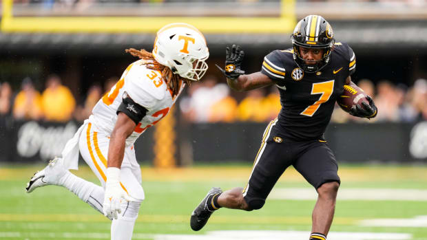 Oct. 2, 2021 - Missouri's Dominic Lovett and Tennessee's Jeremy Banks